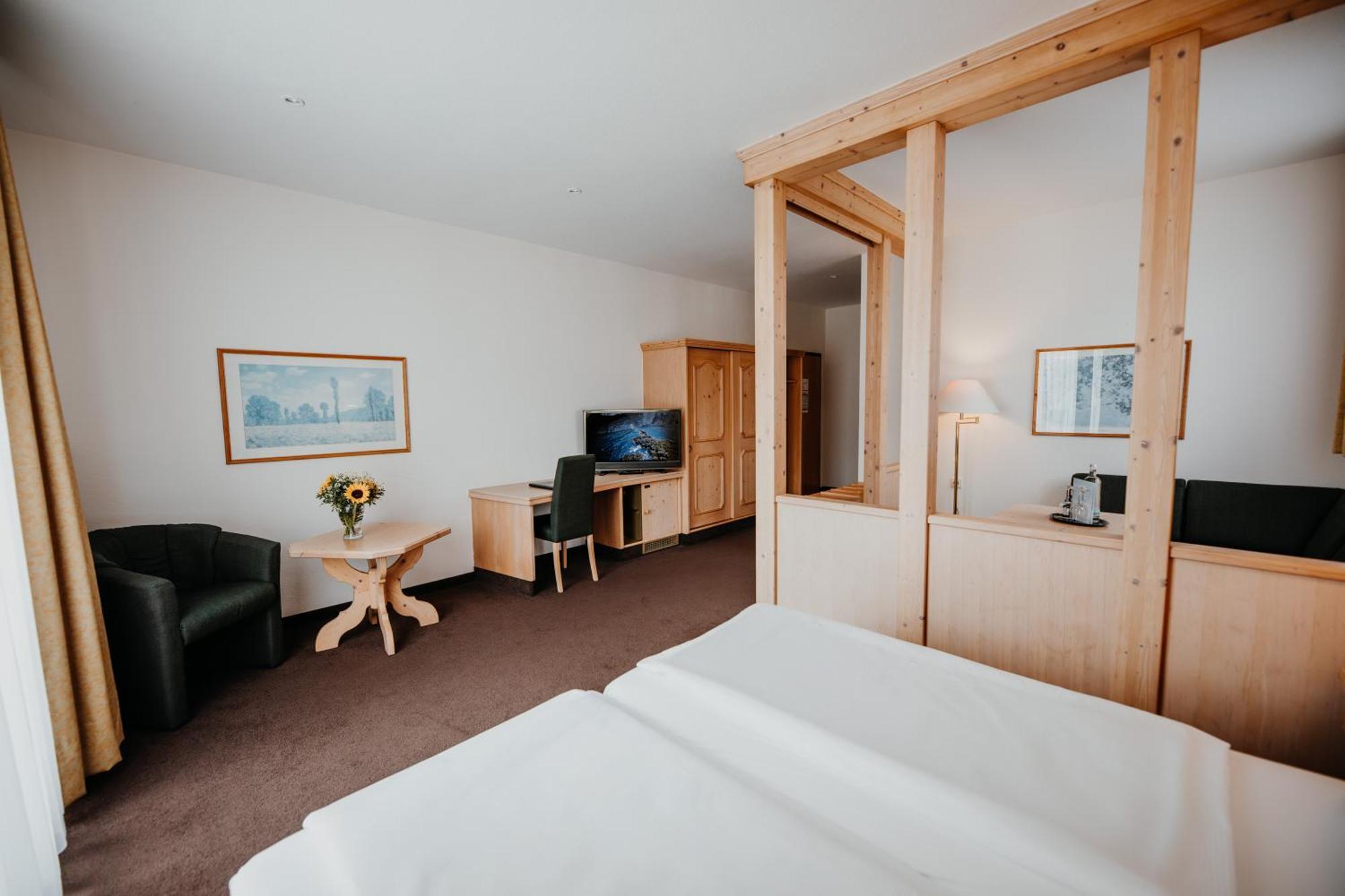 Sonnenhotel Hoher Hahn ชวาร์เซนเบิร์ก ภายนอก รูปภาพ